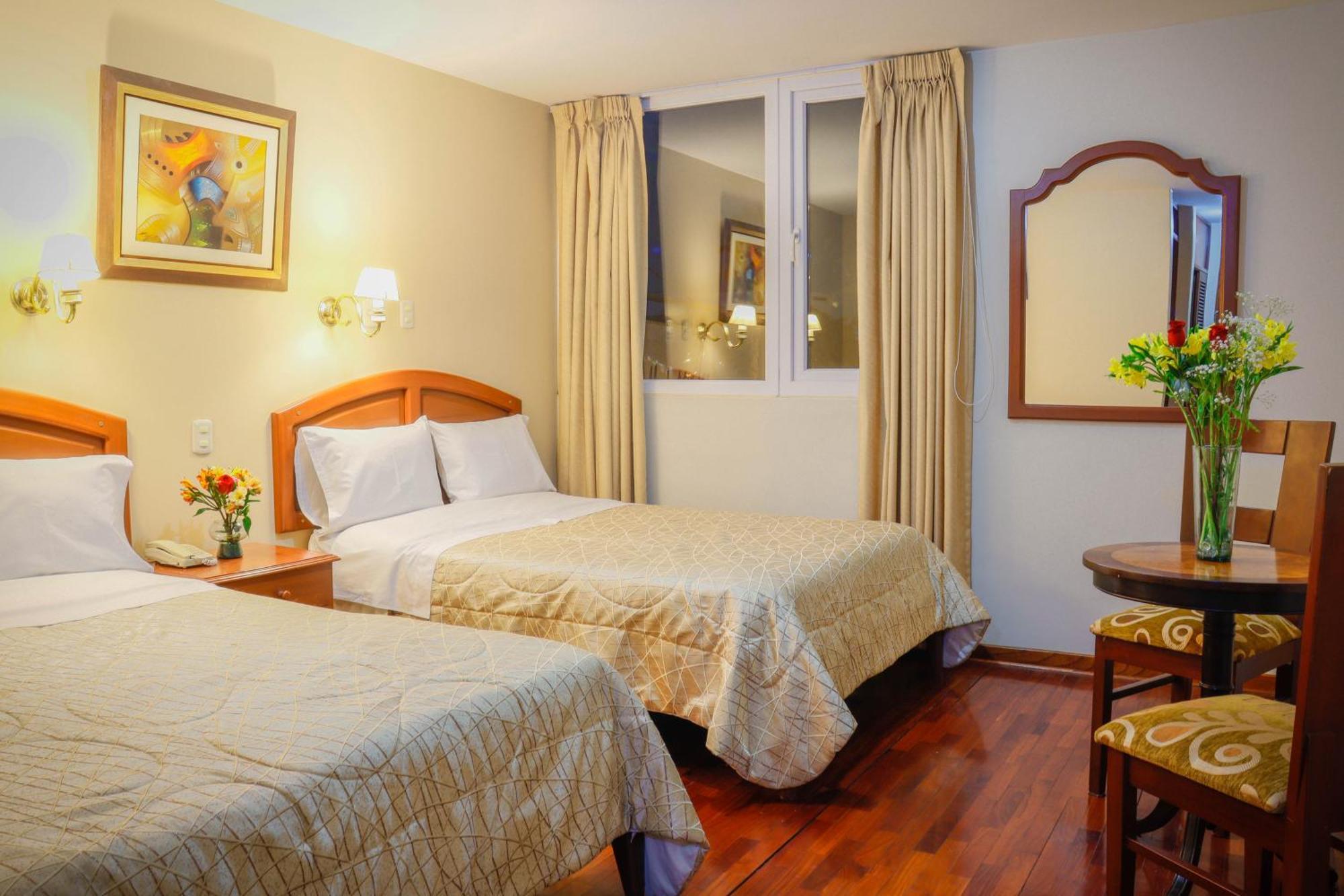 Hotel Manhattan Inn Airport Ліма Екстер'єр фото